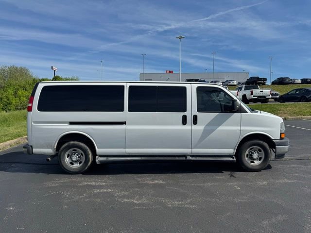Used 2019 Chevrolet Express 3500 LT w/ LT Preferred Equipment Group RWD image 2