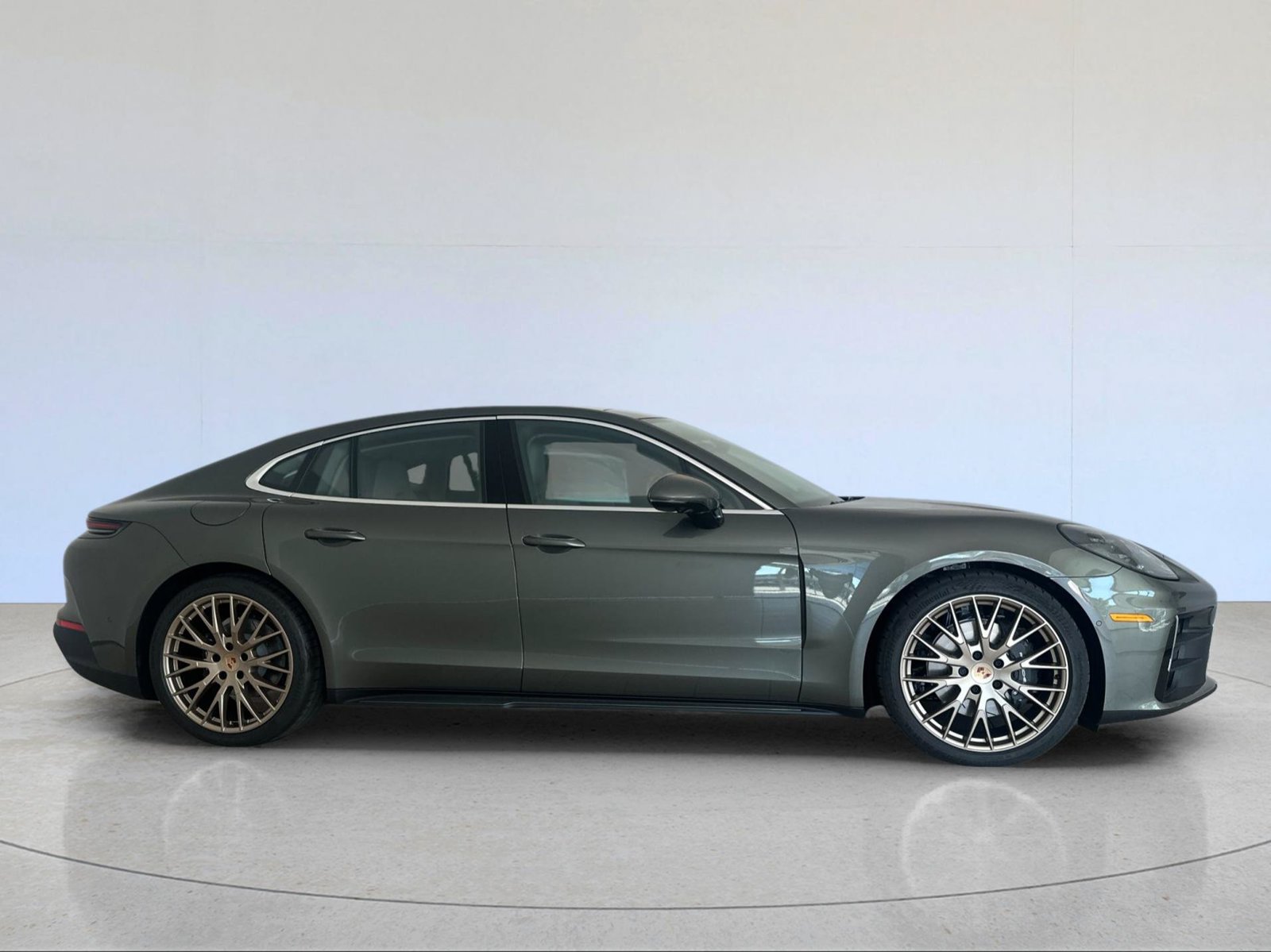 New 2026 Porsche Panamera 4 AWD/4WD image 9