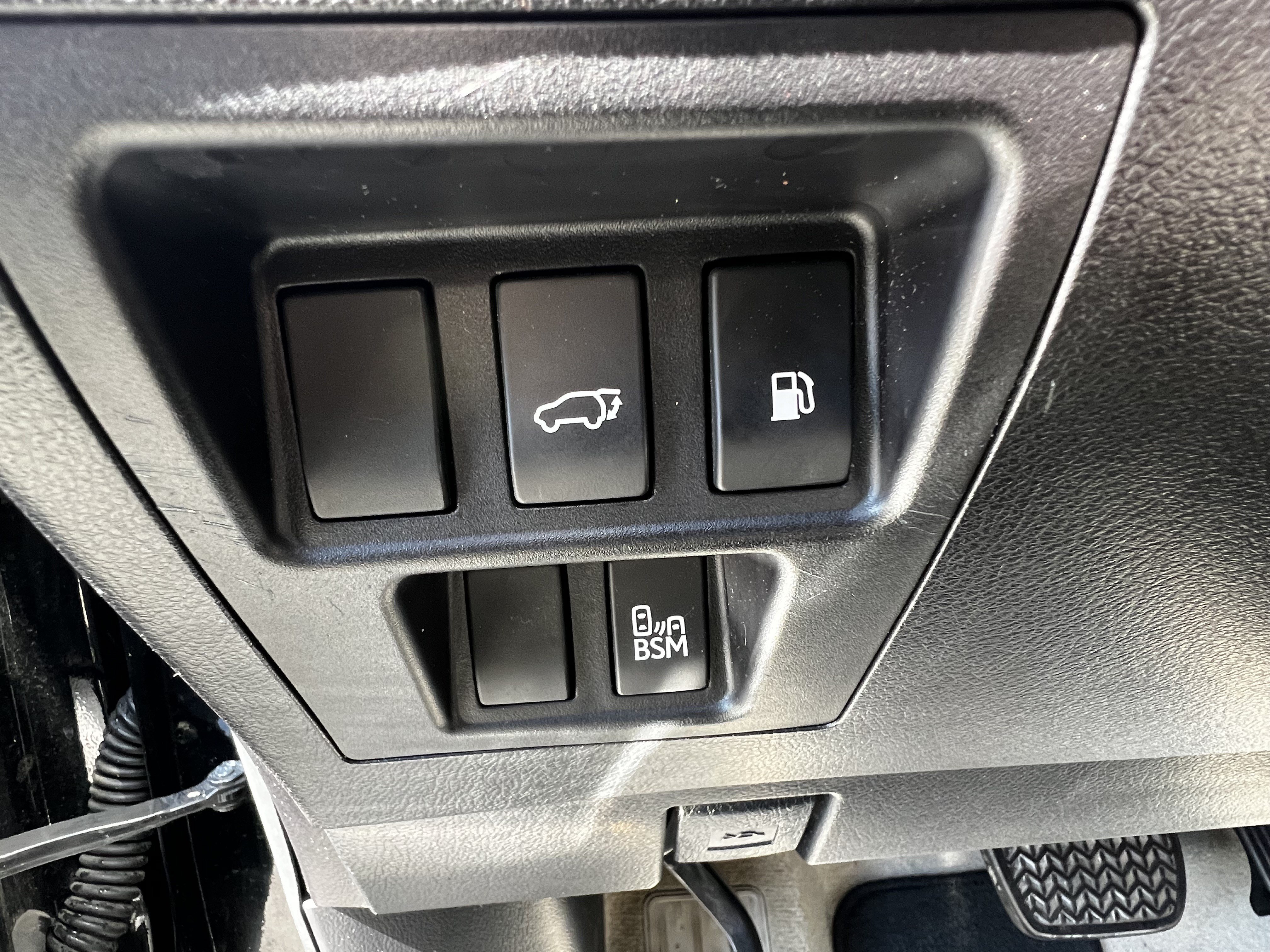 Used 2015 Lexus RX 450h FWD image 15