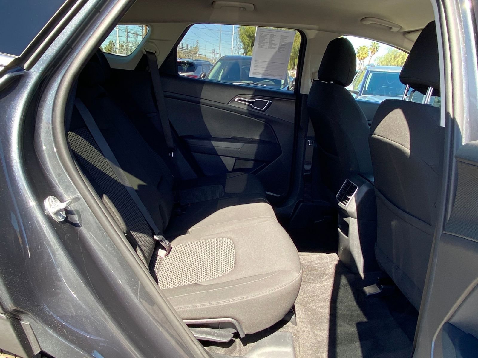 Used 2025 Kia Sportage LX image 39