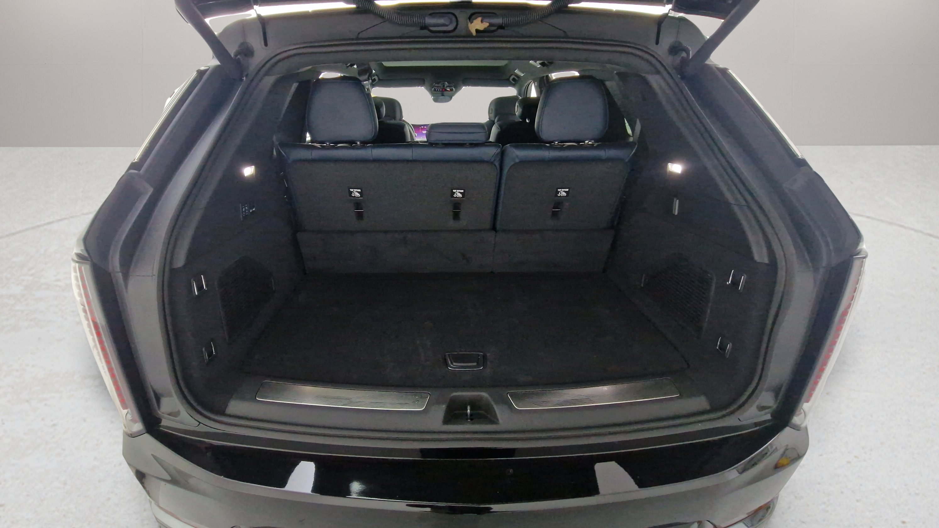 New 2025 Cadillac Escalade IQ Sport 2 w/ LPO, ONYX Package image 29