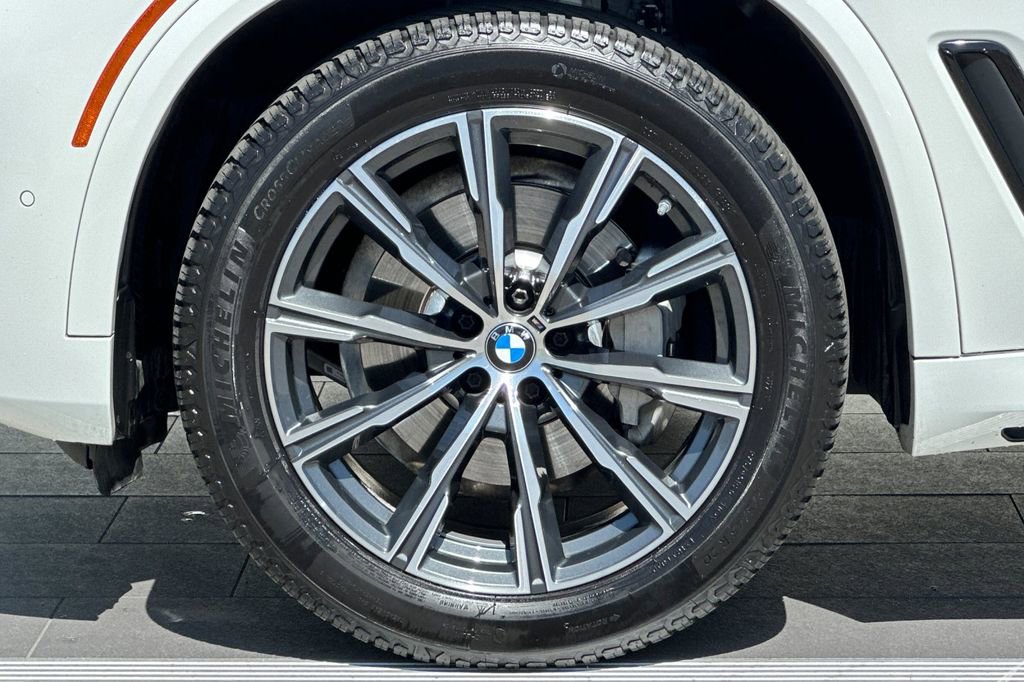 Used 2020 BMW X5 sDrive40i w/ M Sport Package RWD image 32