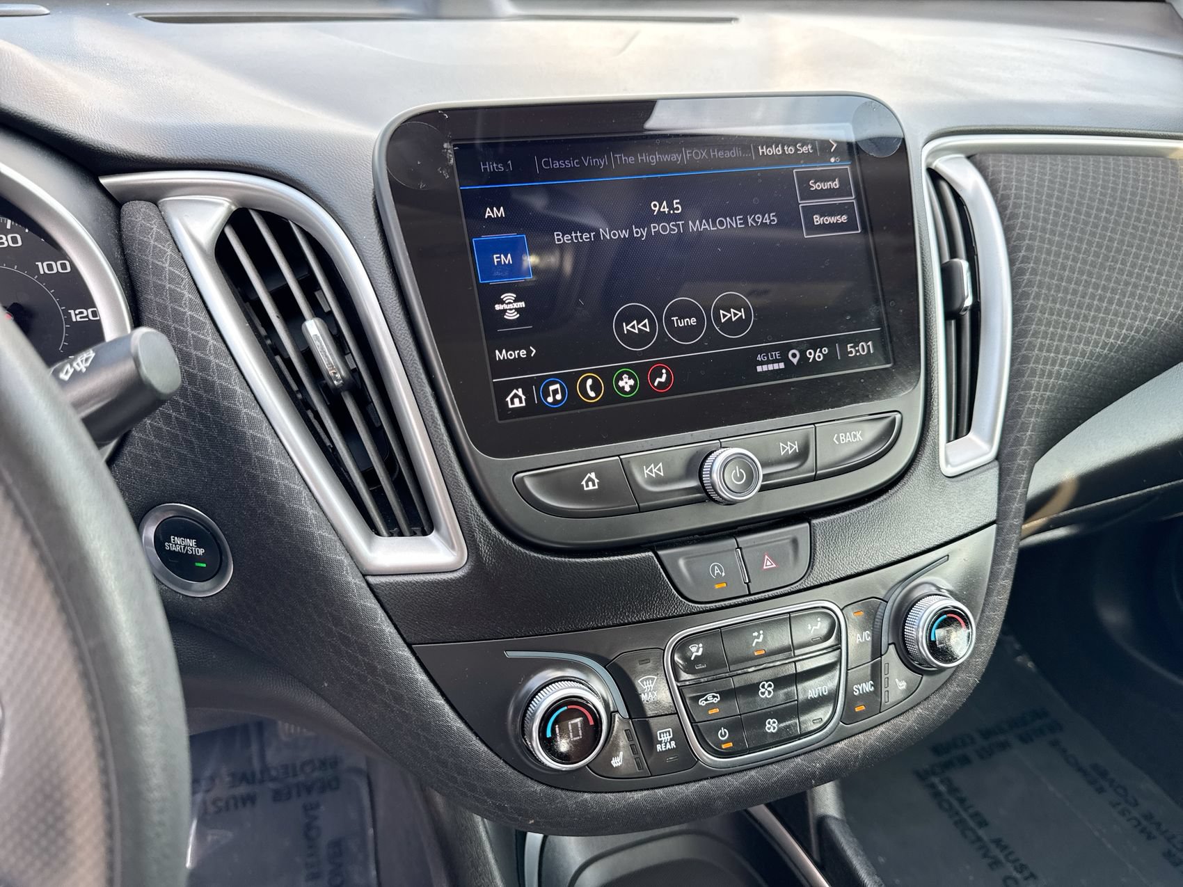 Used 2025 Chevrolet Malibu LT FWD image 16