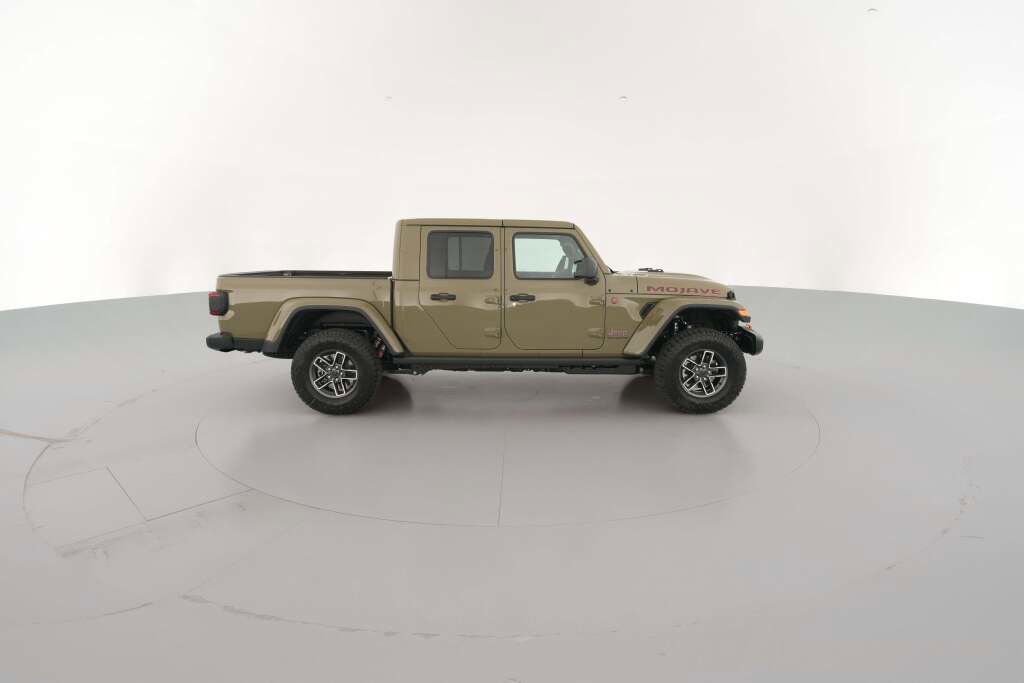 New 2026 Jeep Gladiator Mojave image 14