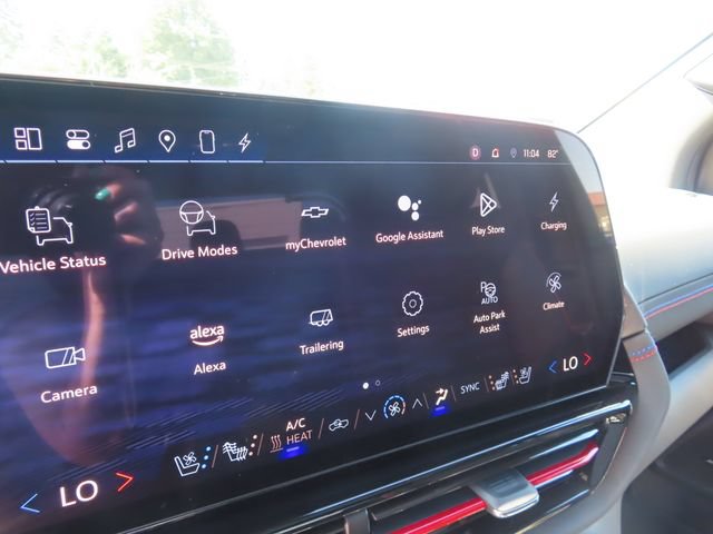 Used 2025 Chevrolet Silverado EV RST AWD/4WD image 31