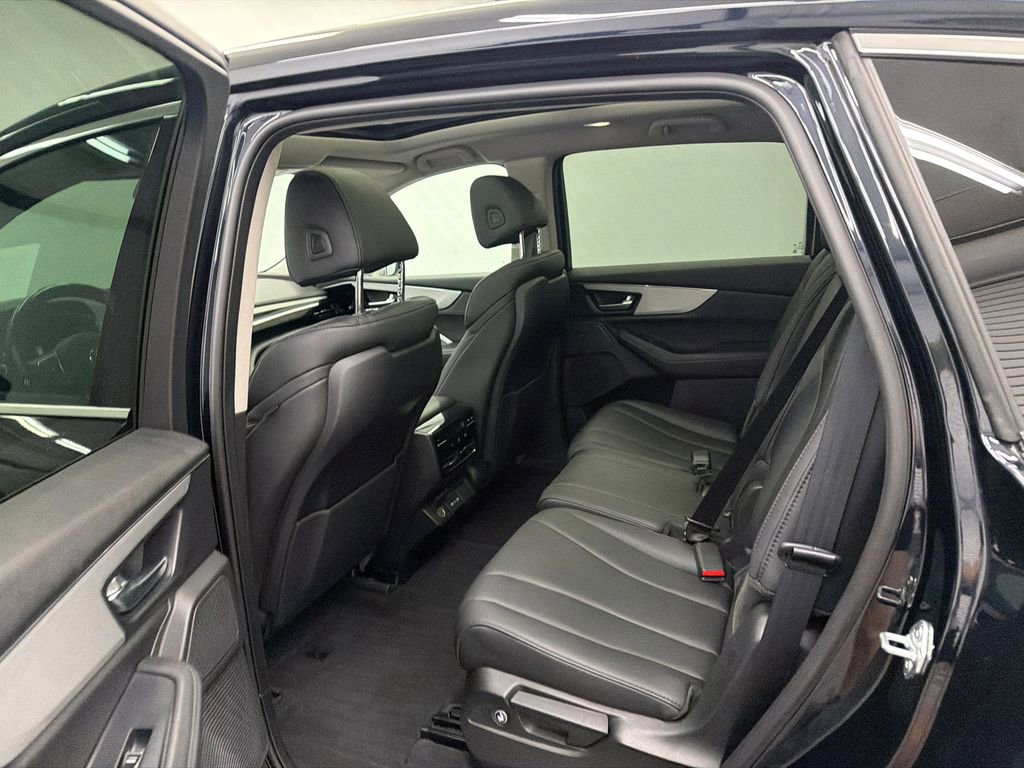 Used 2025 Acura MDX SH-AWD image 23