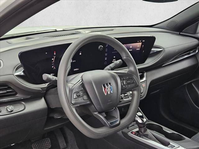 Used 2025 Buick Envista Preferred FWD image 13