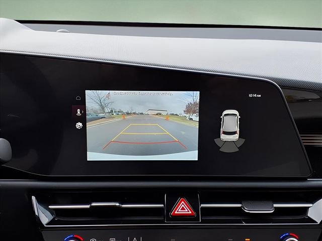 Used 2024 Kia Niro EX image 22