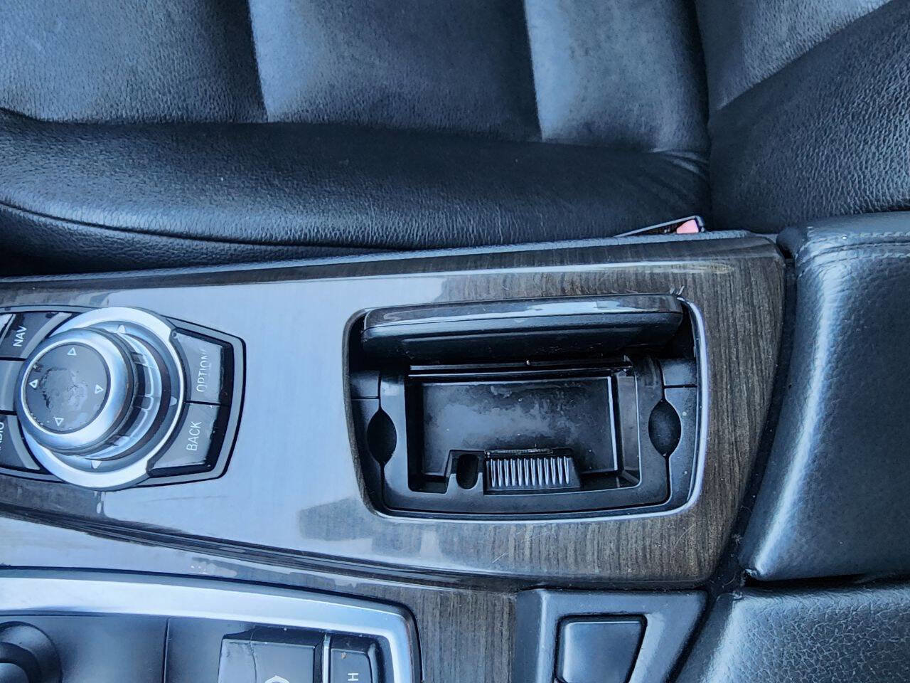 Used 2012 BMW 528i Sedan RWD image 40