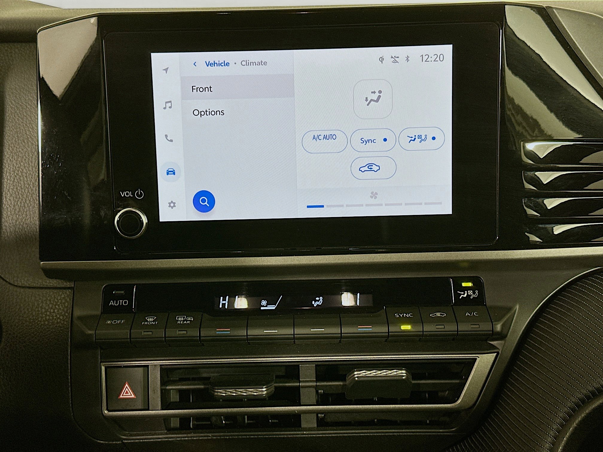 Used 2025 Toyota Camry SE image 24