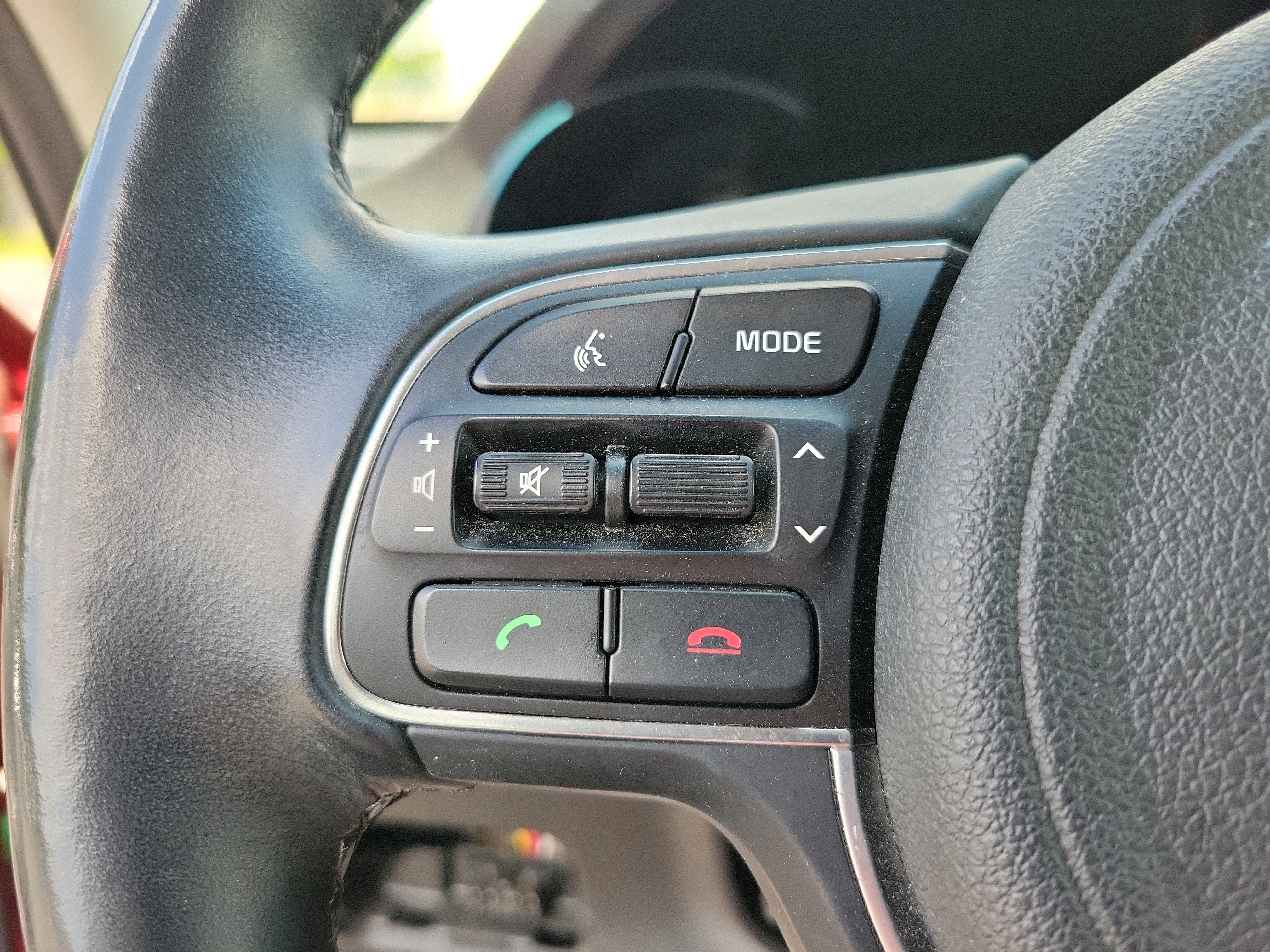 Used 2018 Kia Optima S FWD image 10