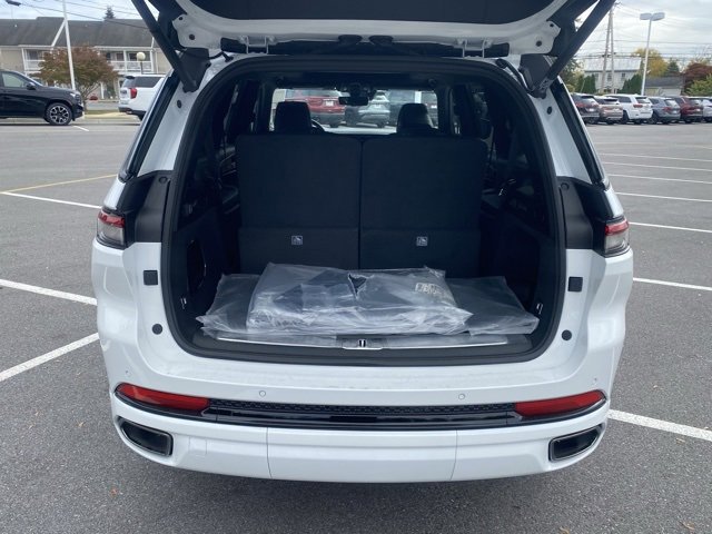 New 2025 Jeep Grand Cherokee L Summit image 7