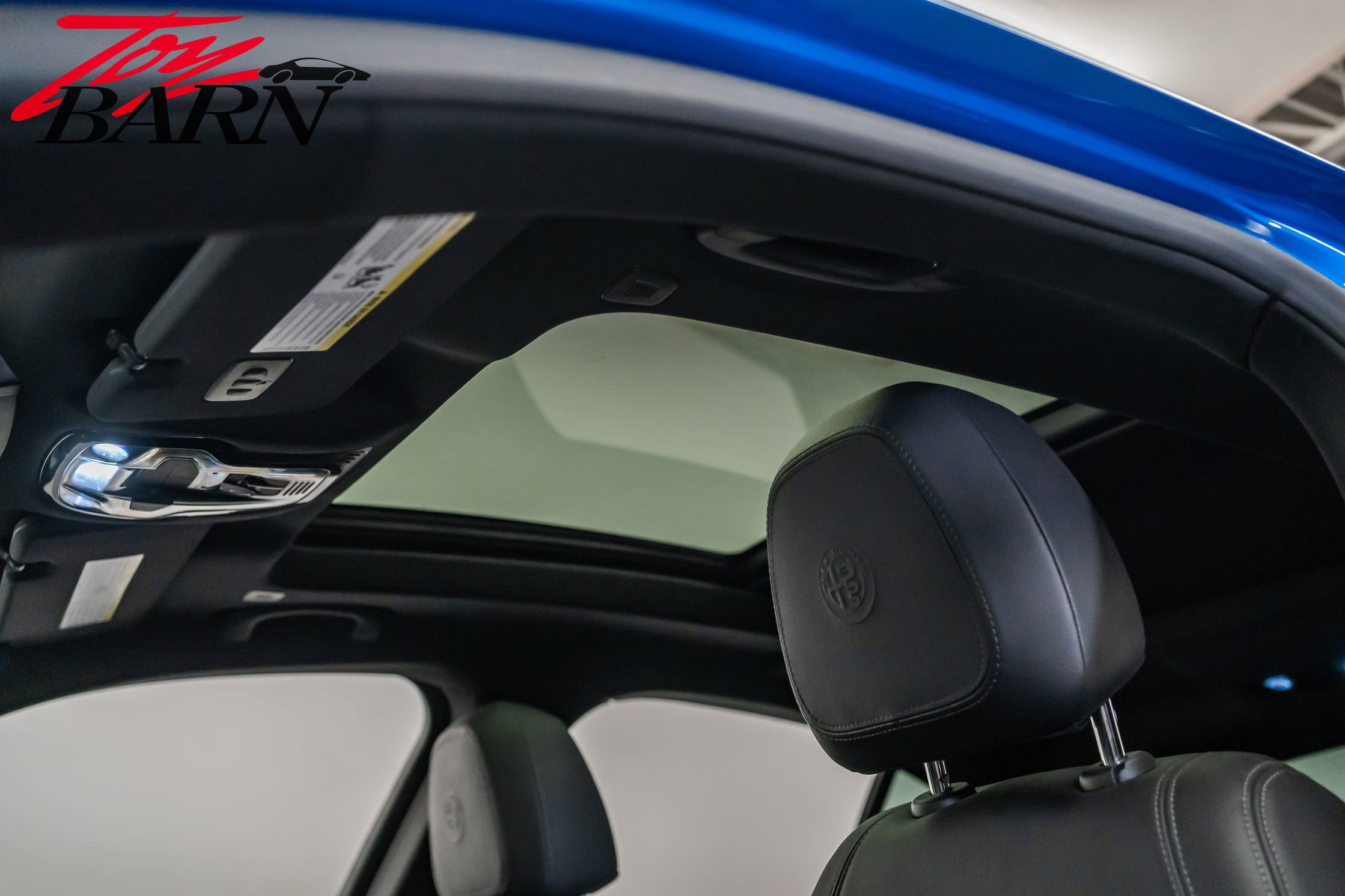 Used 2022 Alfa Romeo Stelvio Quadrifoglio image 27