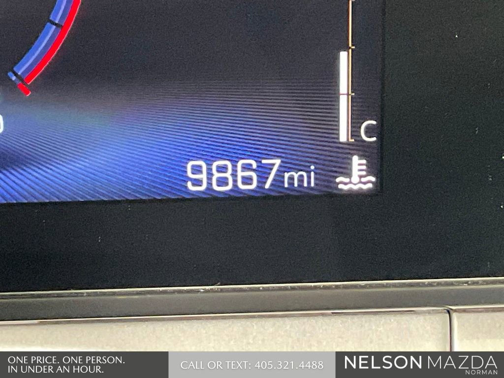 Used 2024 Chevrolet Trax LT FWD image 46