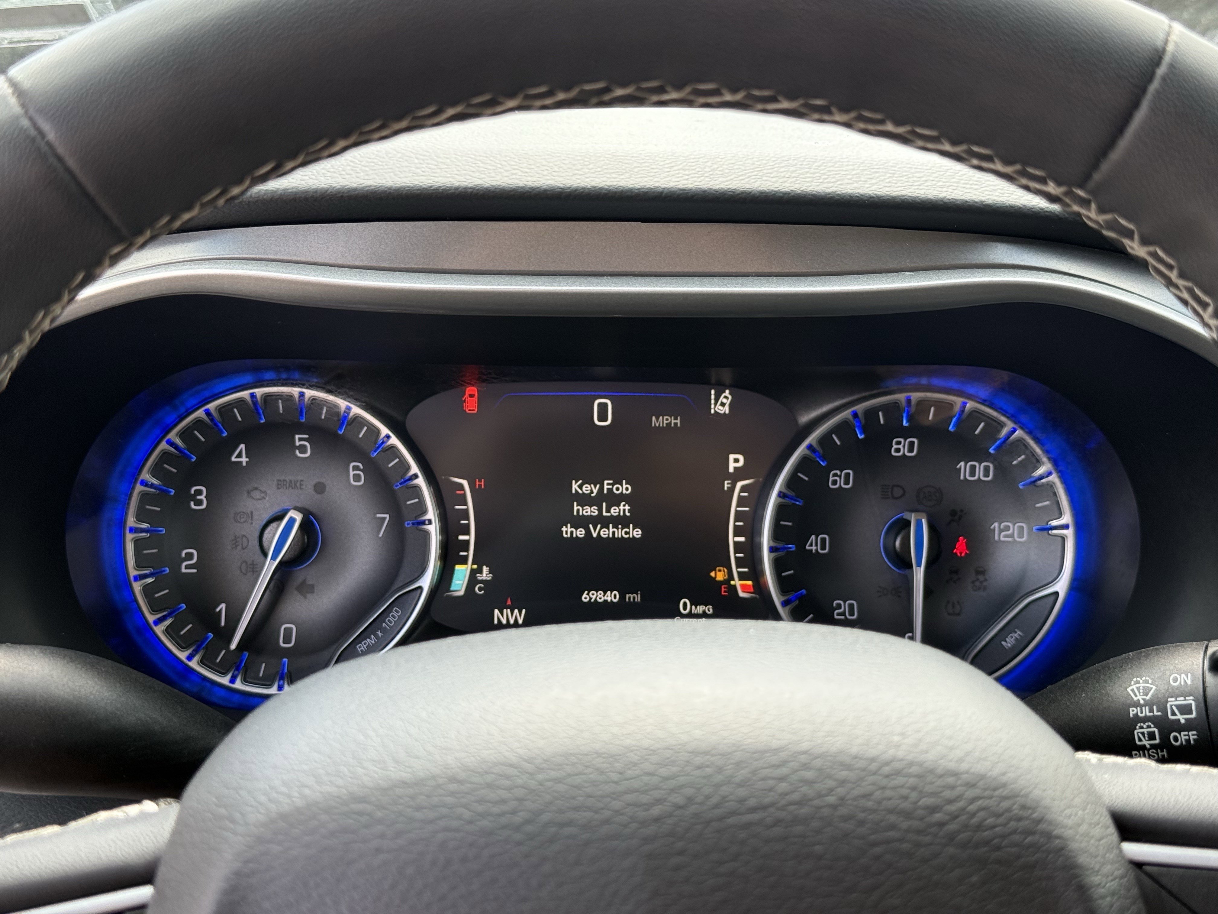 Used 2023 Chrysler Pacifica Touring-L image 11