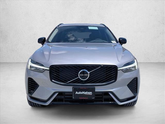 New 2026 Volvo XC60 T8 Plus w/ Climate Package PRO AWD/4WD image 5