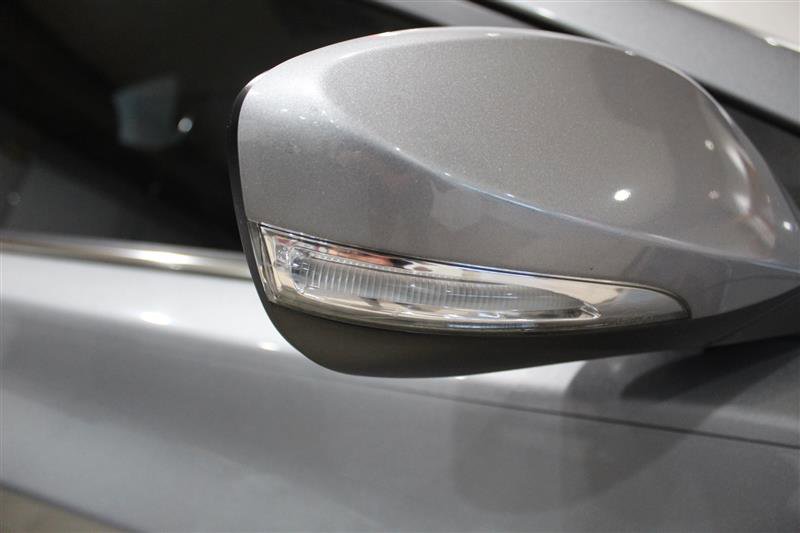 Used 2014 Hyundai Elantra Limited FWD image 12