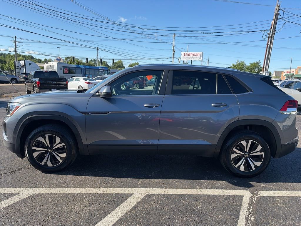 Used 2024 Volkswagen Atlas Cross Sport SE AWD/4WD image 4