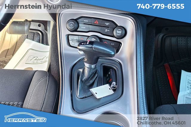 Used 2023 Dodge Challenger SXT RWD image 14