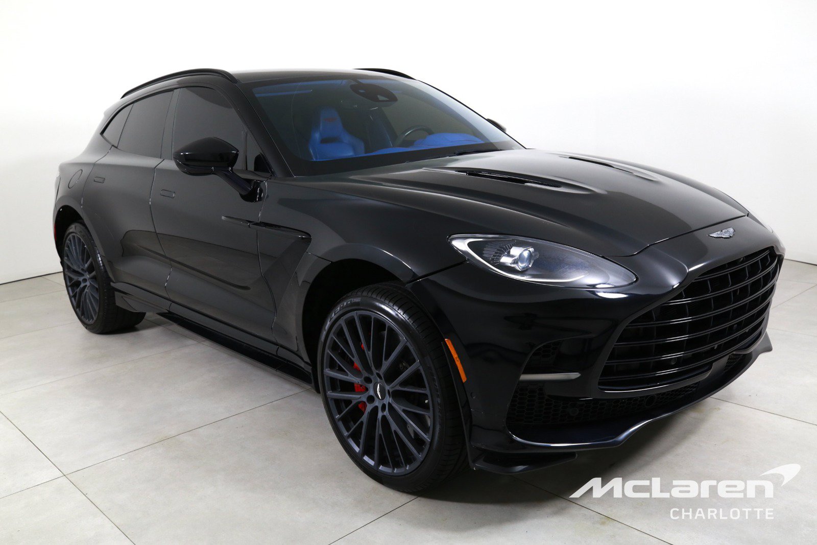 Used 2023 Aston Martin DBX 707 AWD/4WD image 3