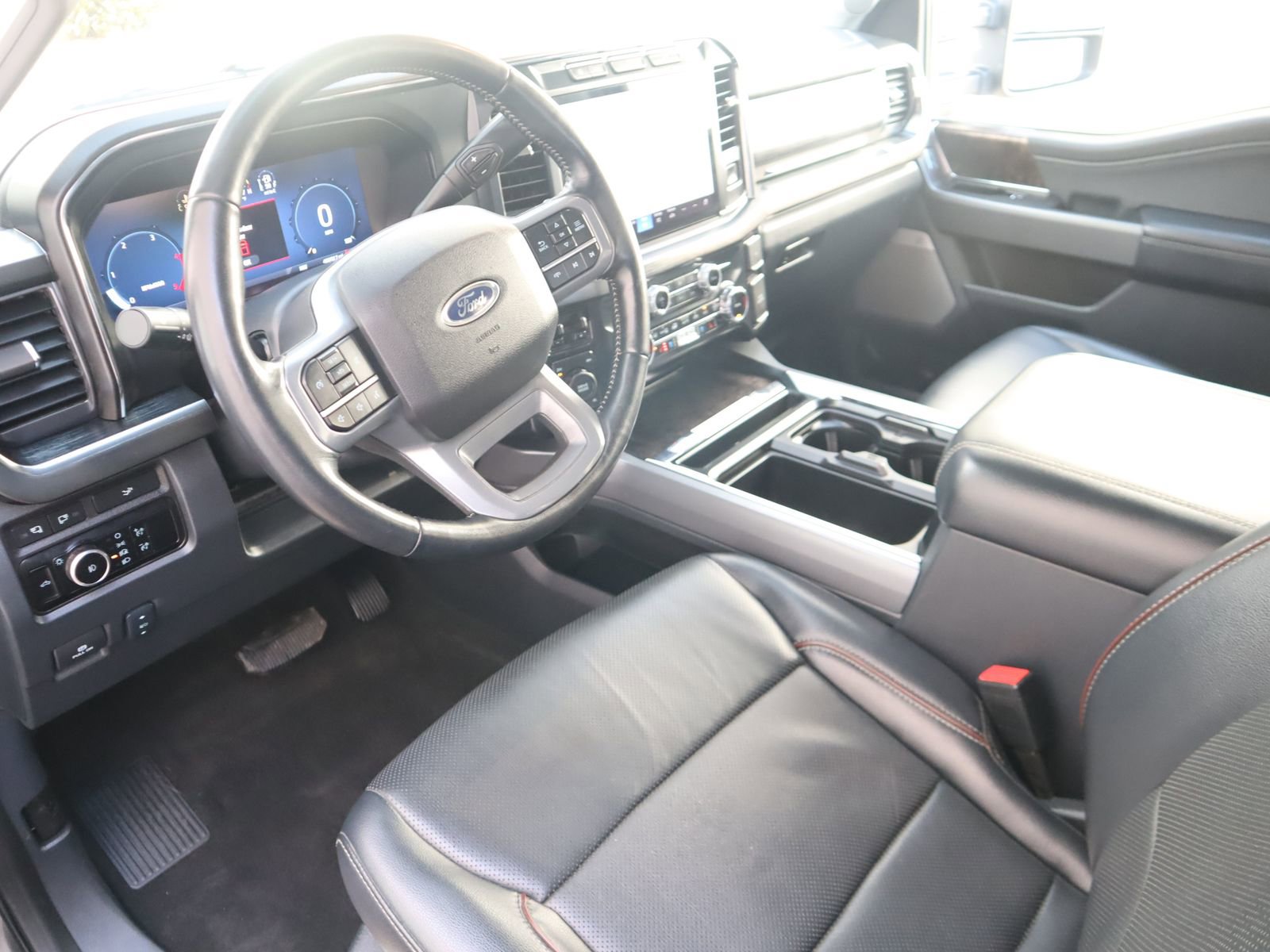 Used 2024 Ford F250 Lariat image 23