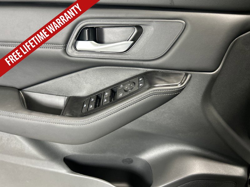 New 2026 Nissan Rogue SV image 15