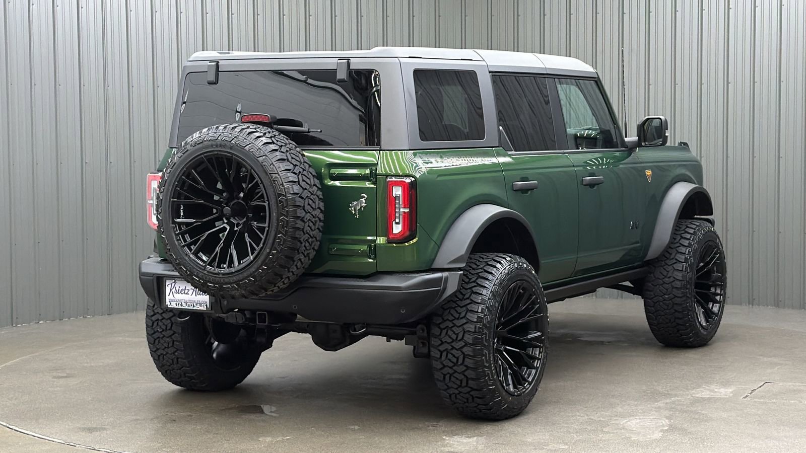 Used 2025 Ford Bronco Badlands image 5