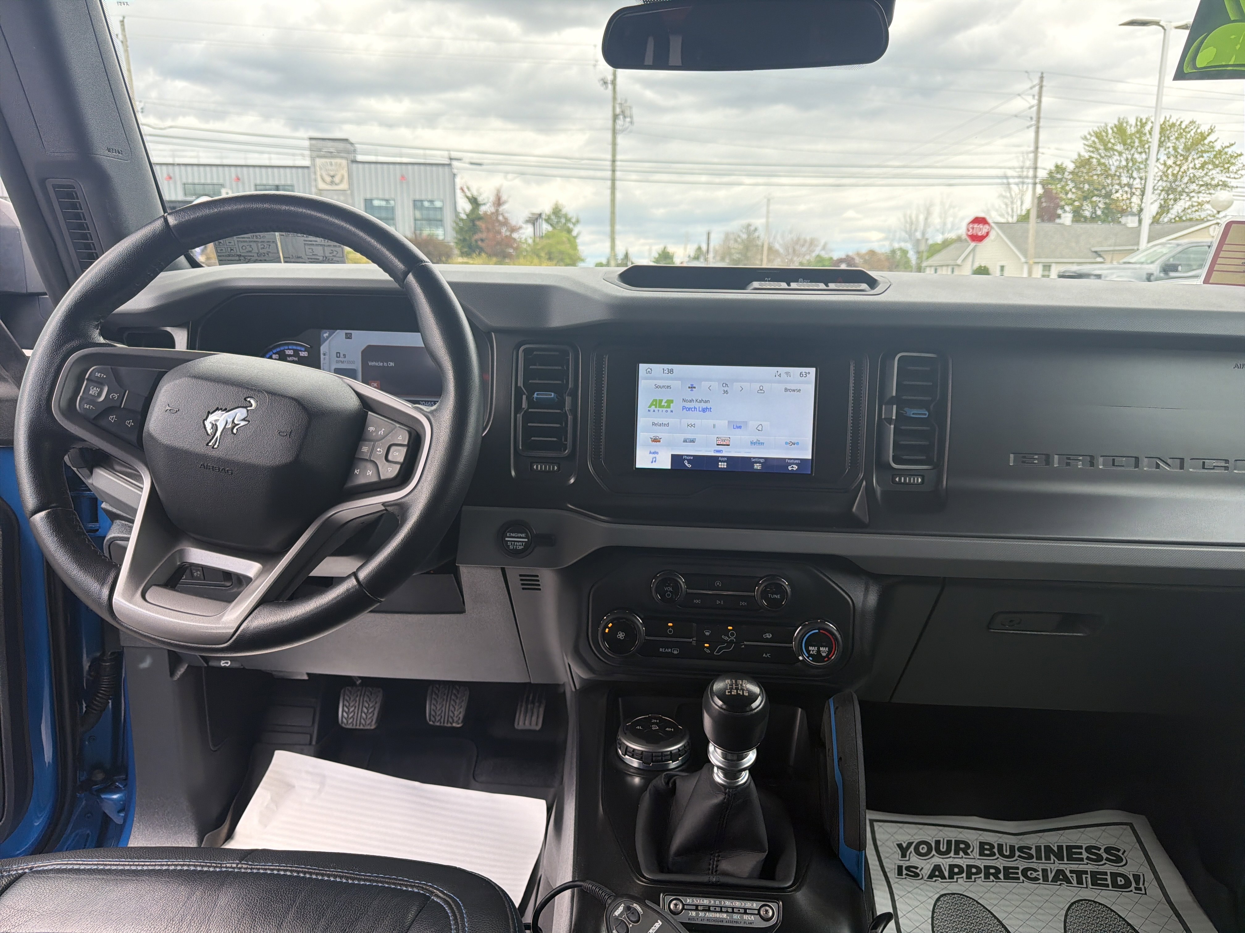 Used 2022 Ford Bronco Black Diamond AWD/4WD image 14