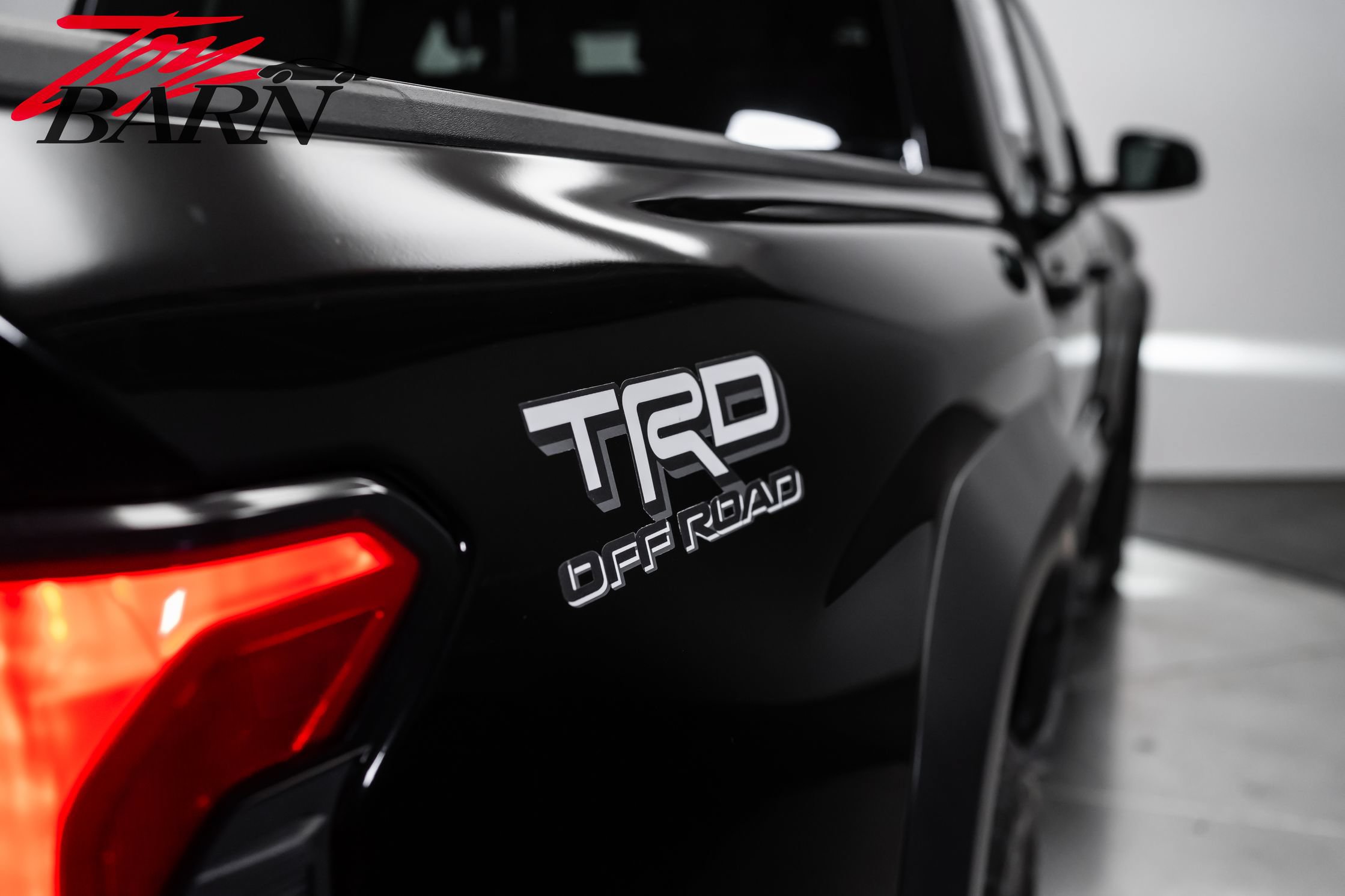 Used 2025 Toyota Tacoma TRD Off-Road AWD/4WD image 10