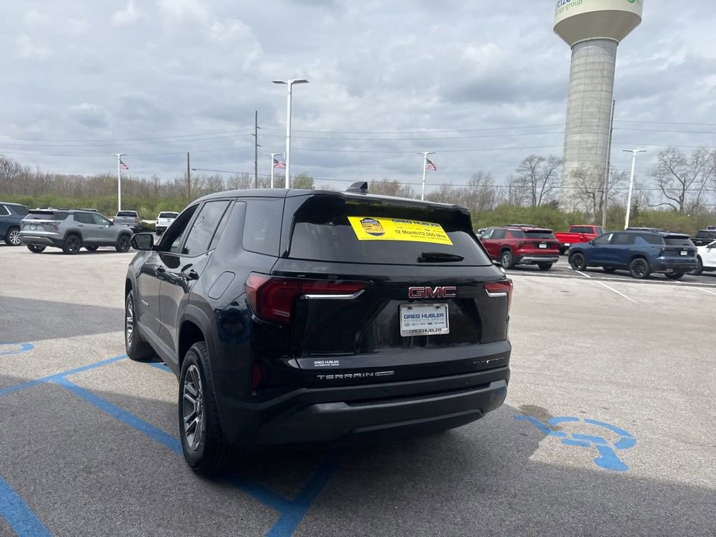Used 2025 GMC Terrain Elevation image 17
