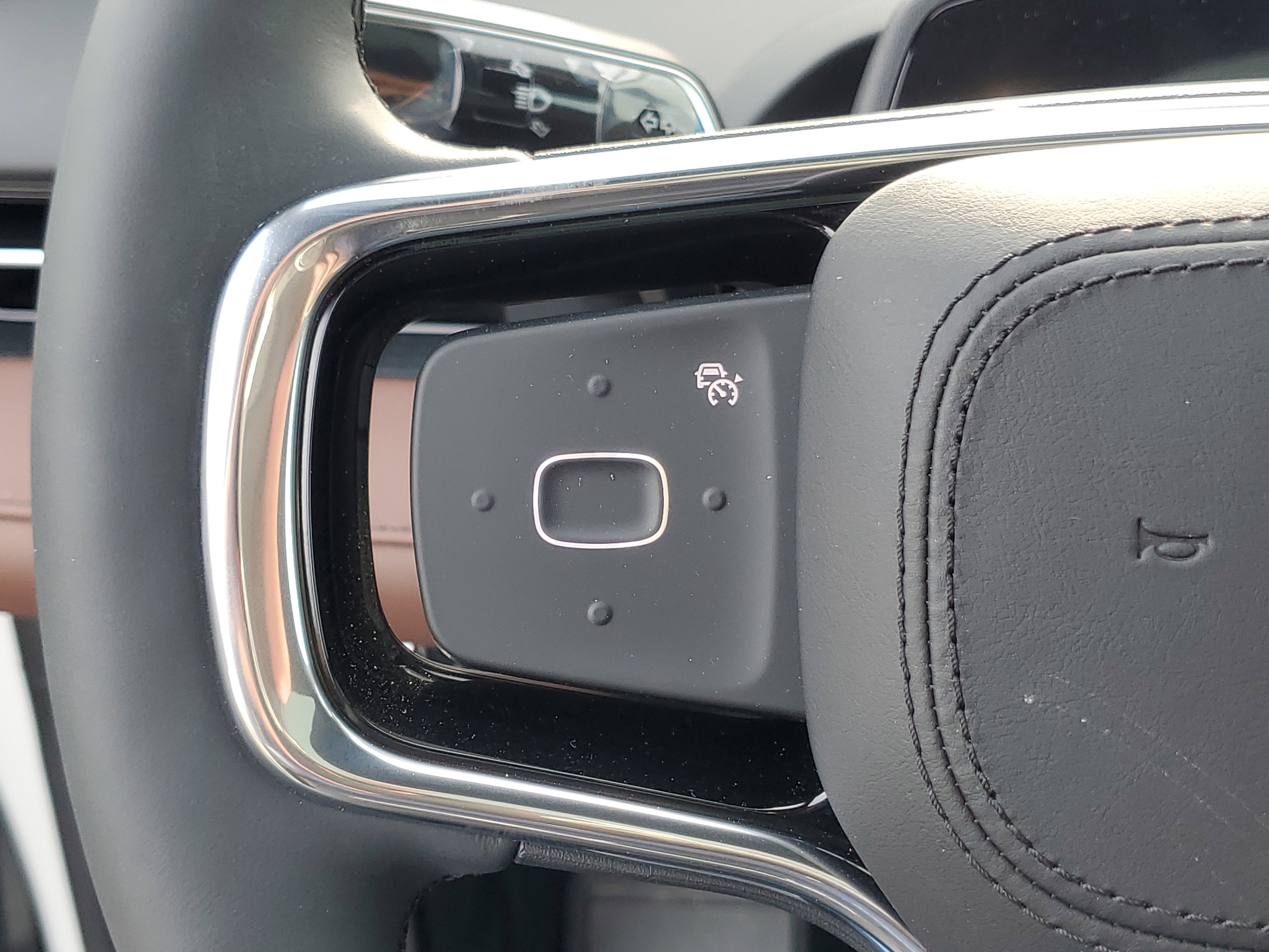 New 2026 Lincoln Nautilus Reserve w/ Jet Appearance Package image 17