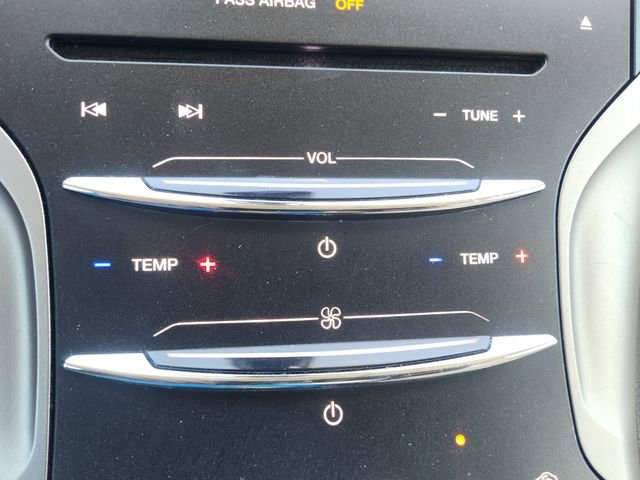 Used 2013 Lincoln MKZ Reserve image 24