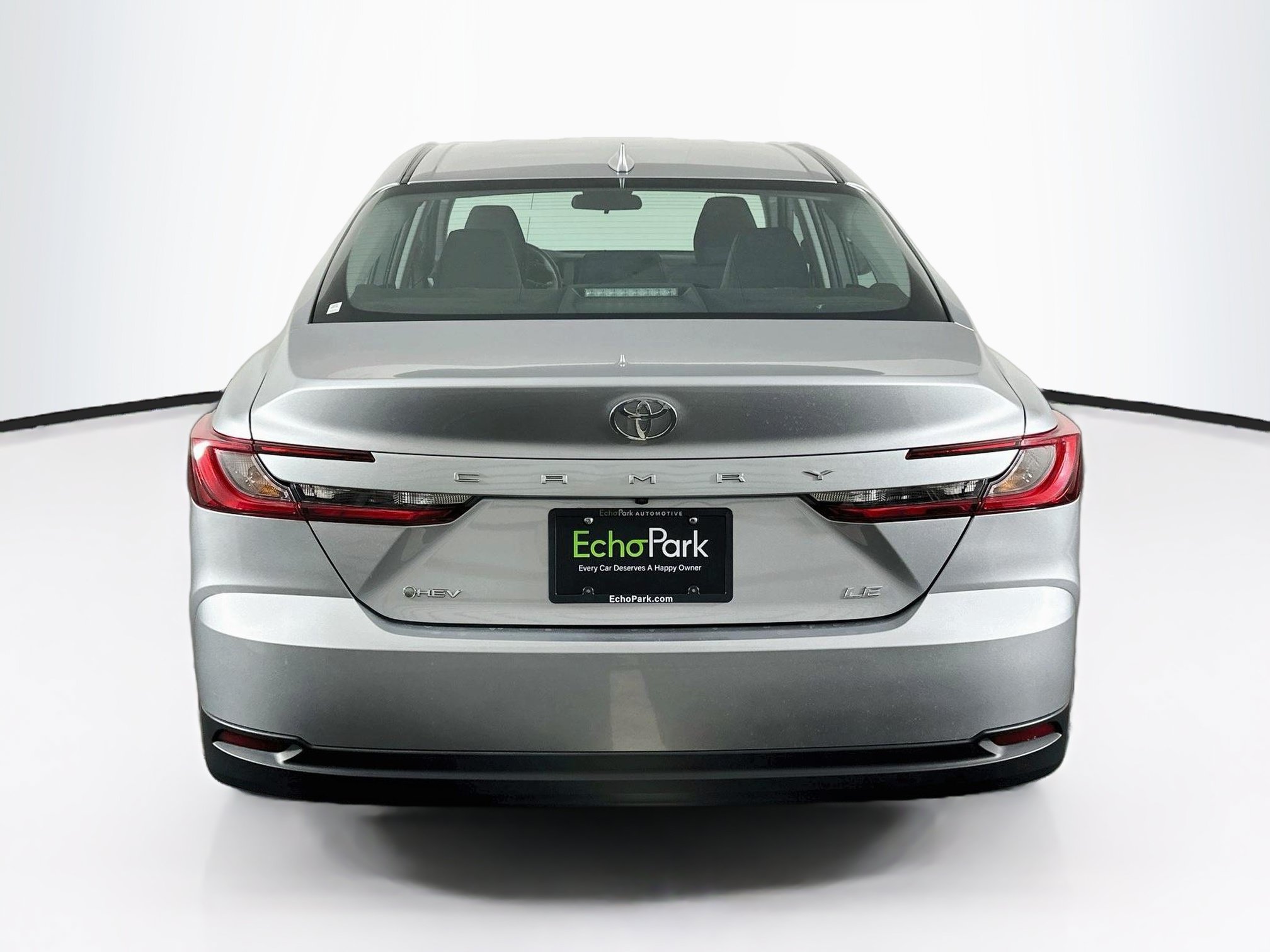 Used 2025 Toyota Camry LE FWD image 7