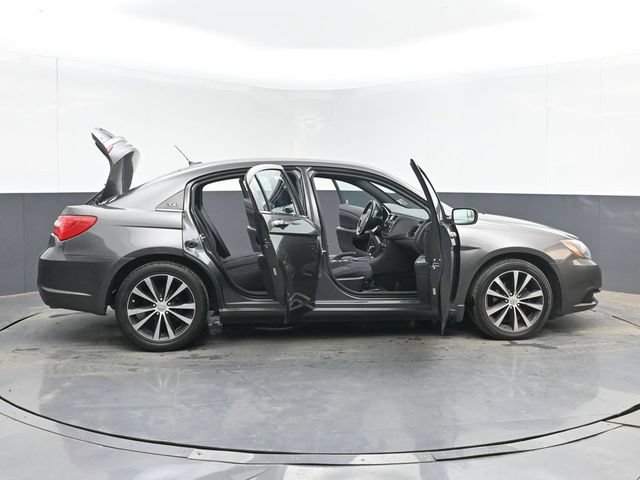 Used 2014 Chrysler 200 Touring w/ 200 S Group FWD image 48