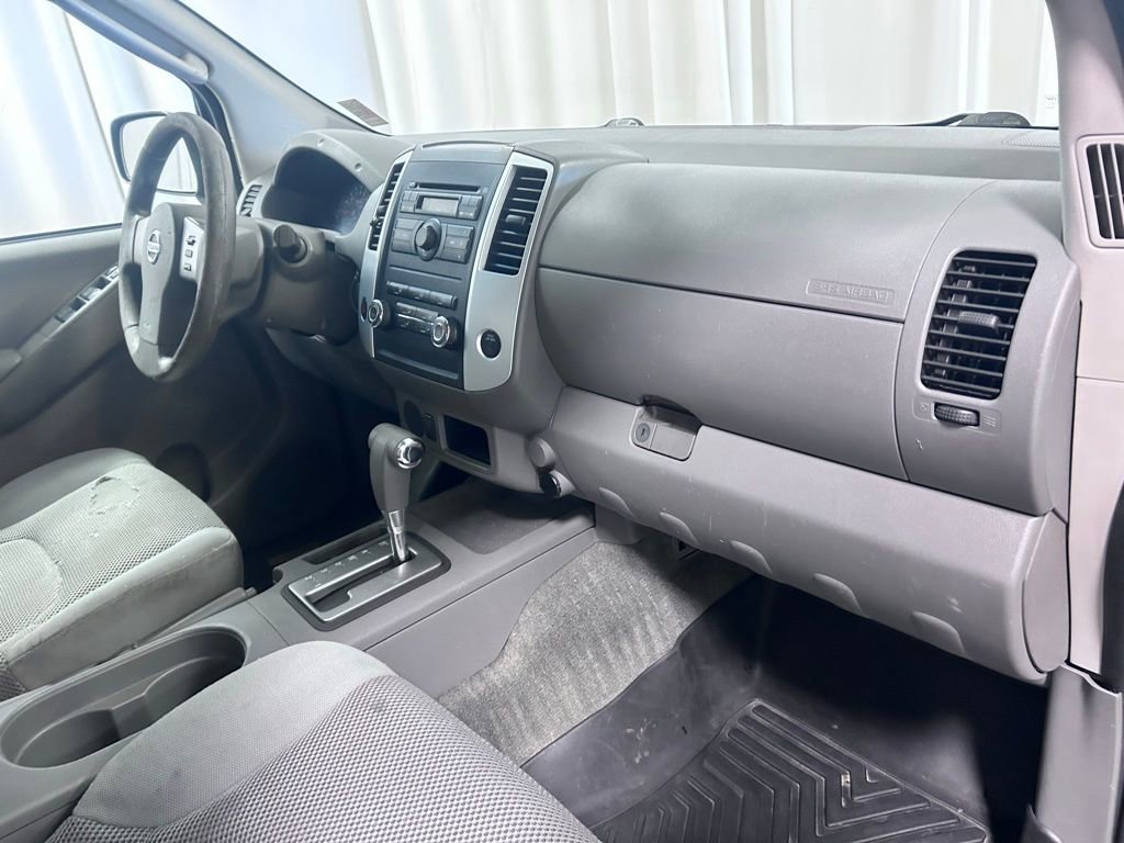 Used 2009 Nissan Frontier SE w/ SE Value Truck Pkg RWD image 18