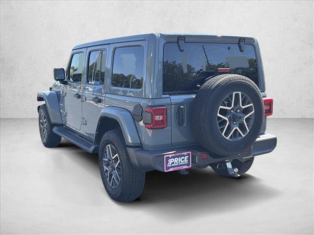 Used 2024 Jeep Wrangler Unlimited Sahara w/ Technology Group AWD/4WD image 9