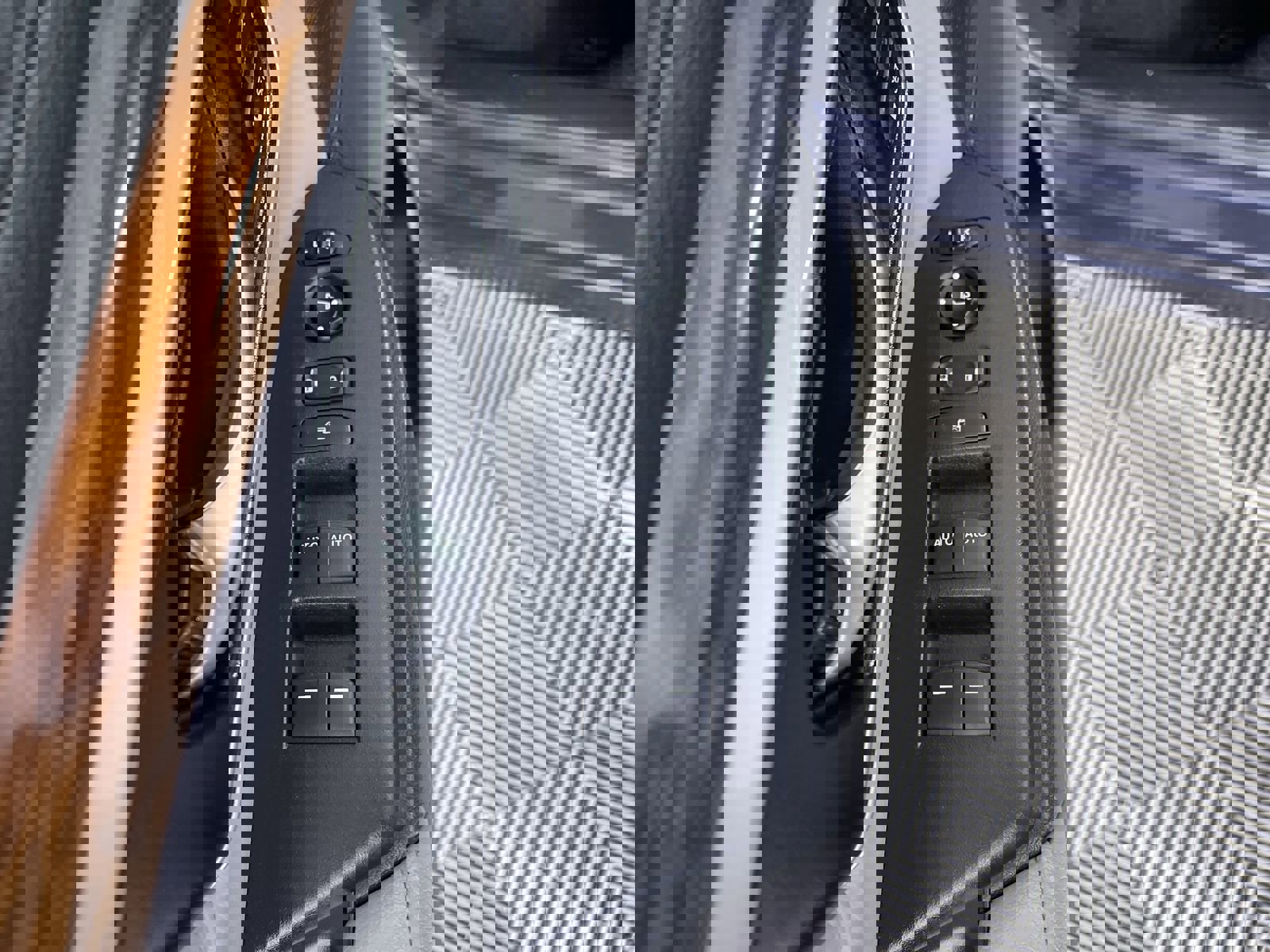 Used 2019 Honda CR-V Touring image 14