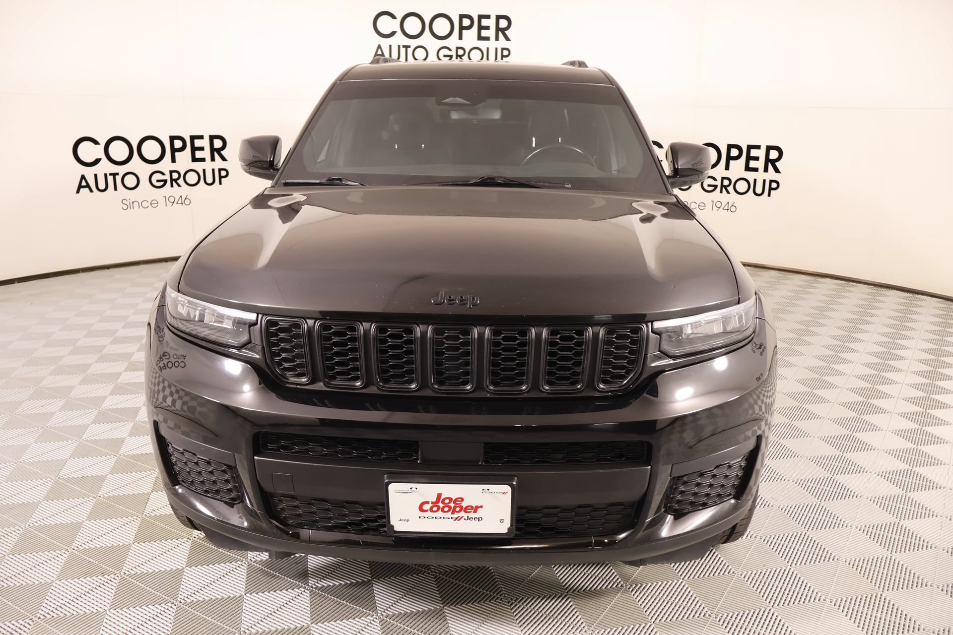 Used 2021 Jeep Grand Cherokee L Laredo RWD image 9