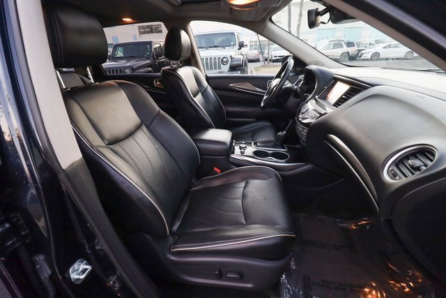 Used 2019 INFINITI QX60 Luxe w/ Essential Package image 37