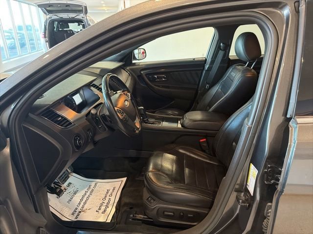 Used 2017 Ford Taurus SHO w/ Driver Assist Package image 10