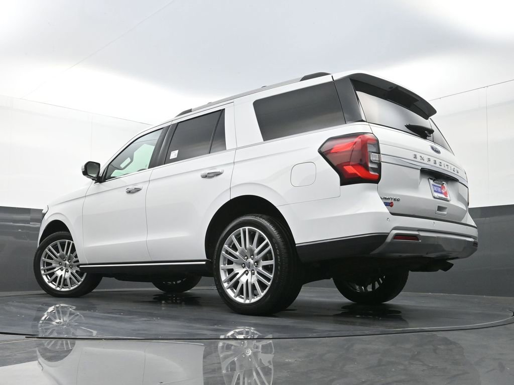 Used 2024 Ford Expedition Limited AWD/4WD image 32