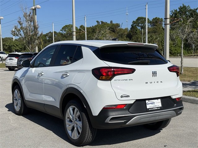 Used 2024 Buick Encore GX Preferred image 2