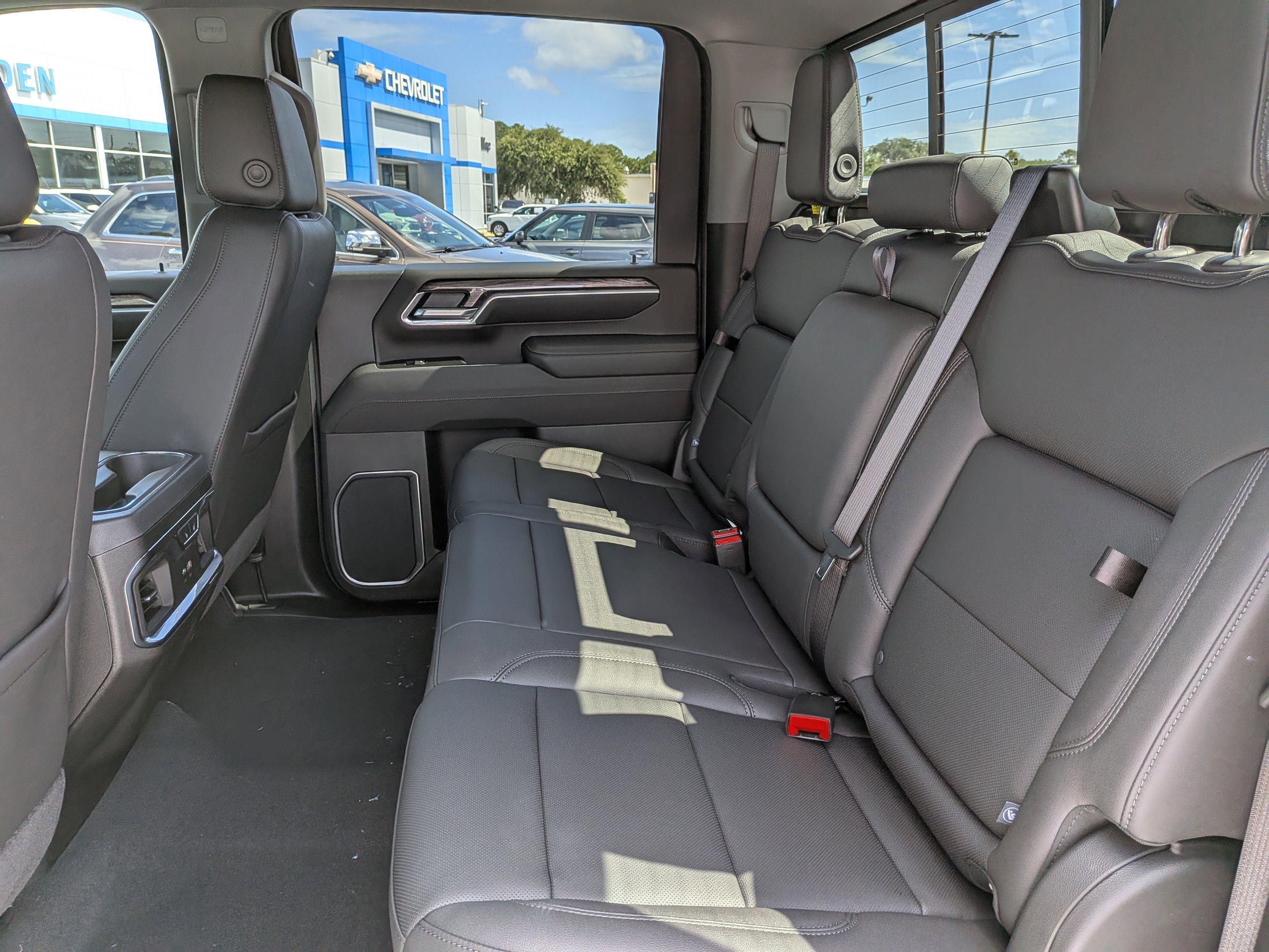 New 2026 Chevrolet Silverado 2500 LTZ w/ Z71 Chrome Sport Edition image 7