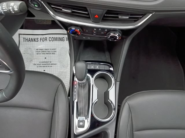 Used 2024 Buick Encore GX Sport Touring FWD image 3