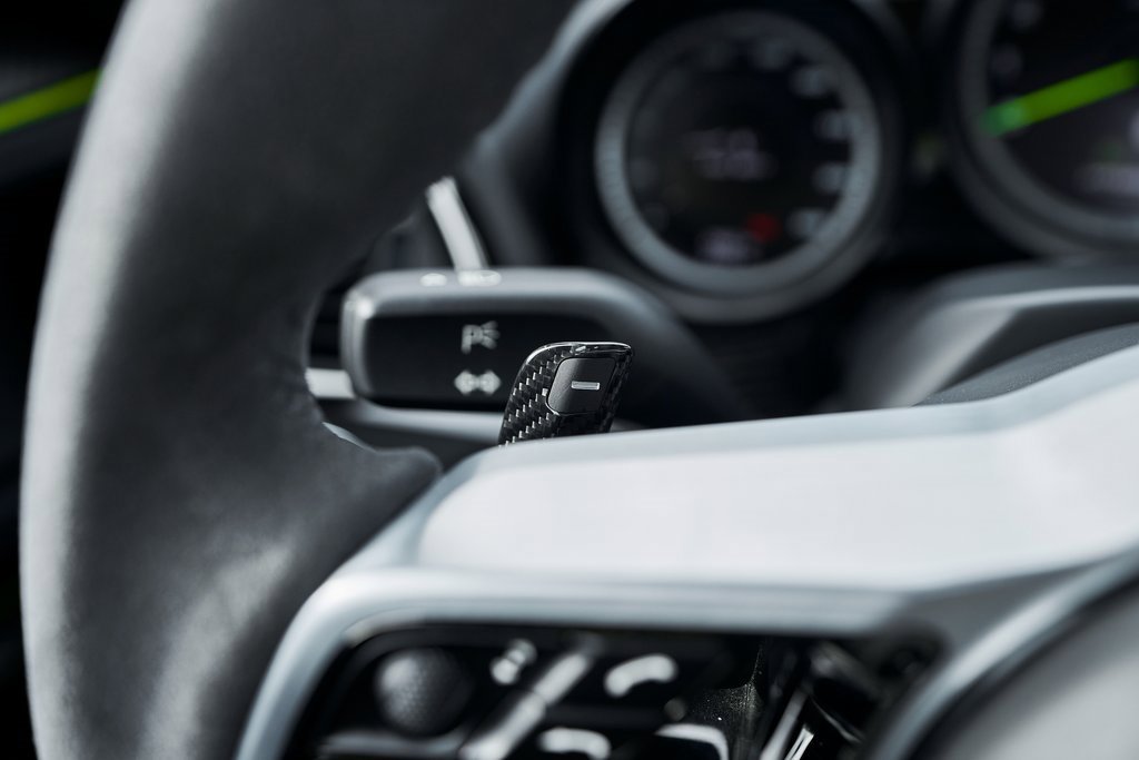 Used 2015 Porsche 918 Spyder image 66