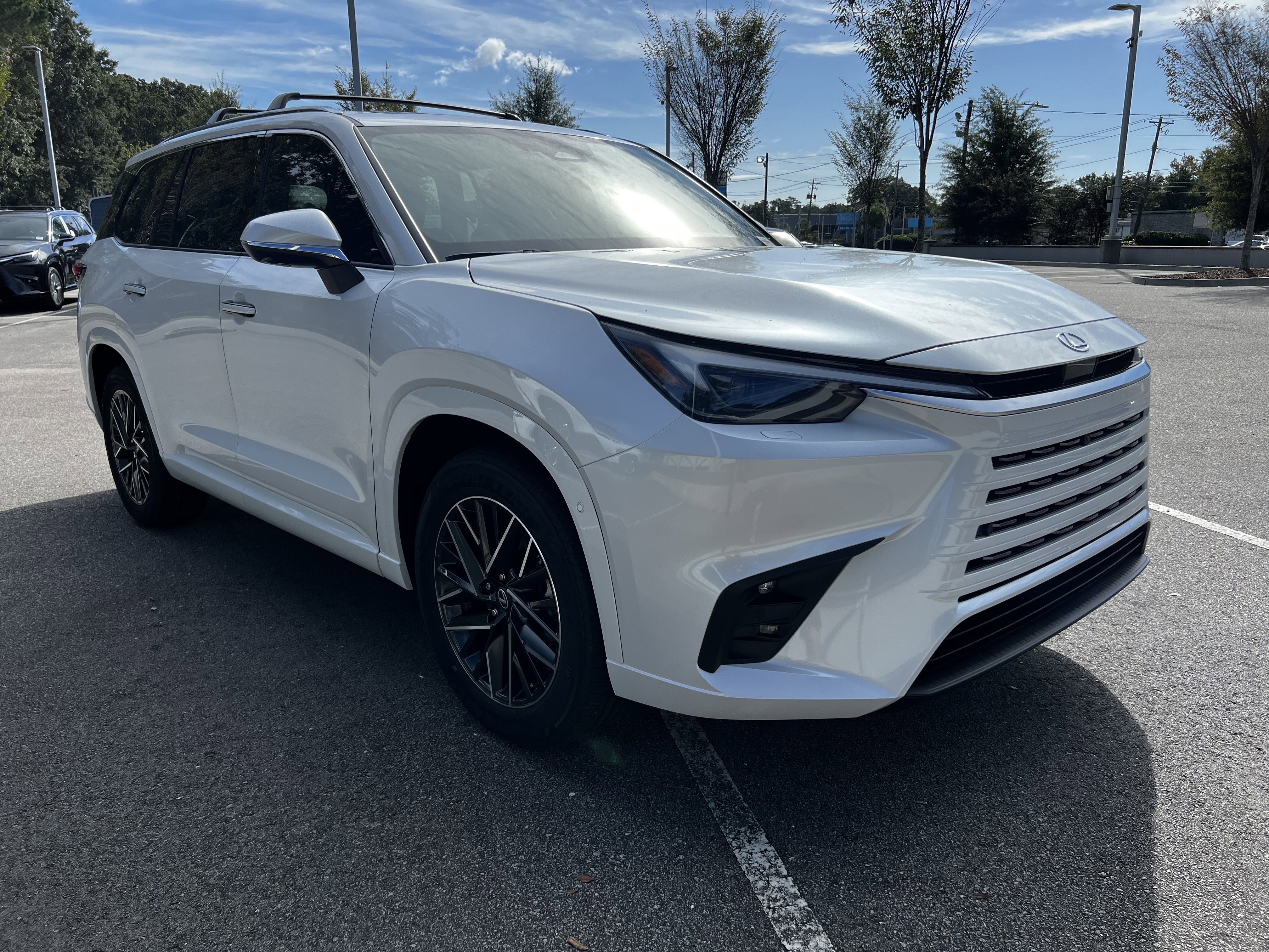 New 2026 Lexus TX 350 AWD image 2