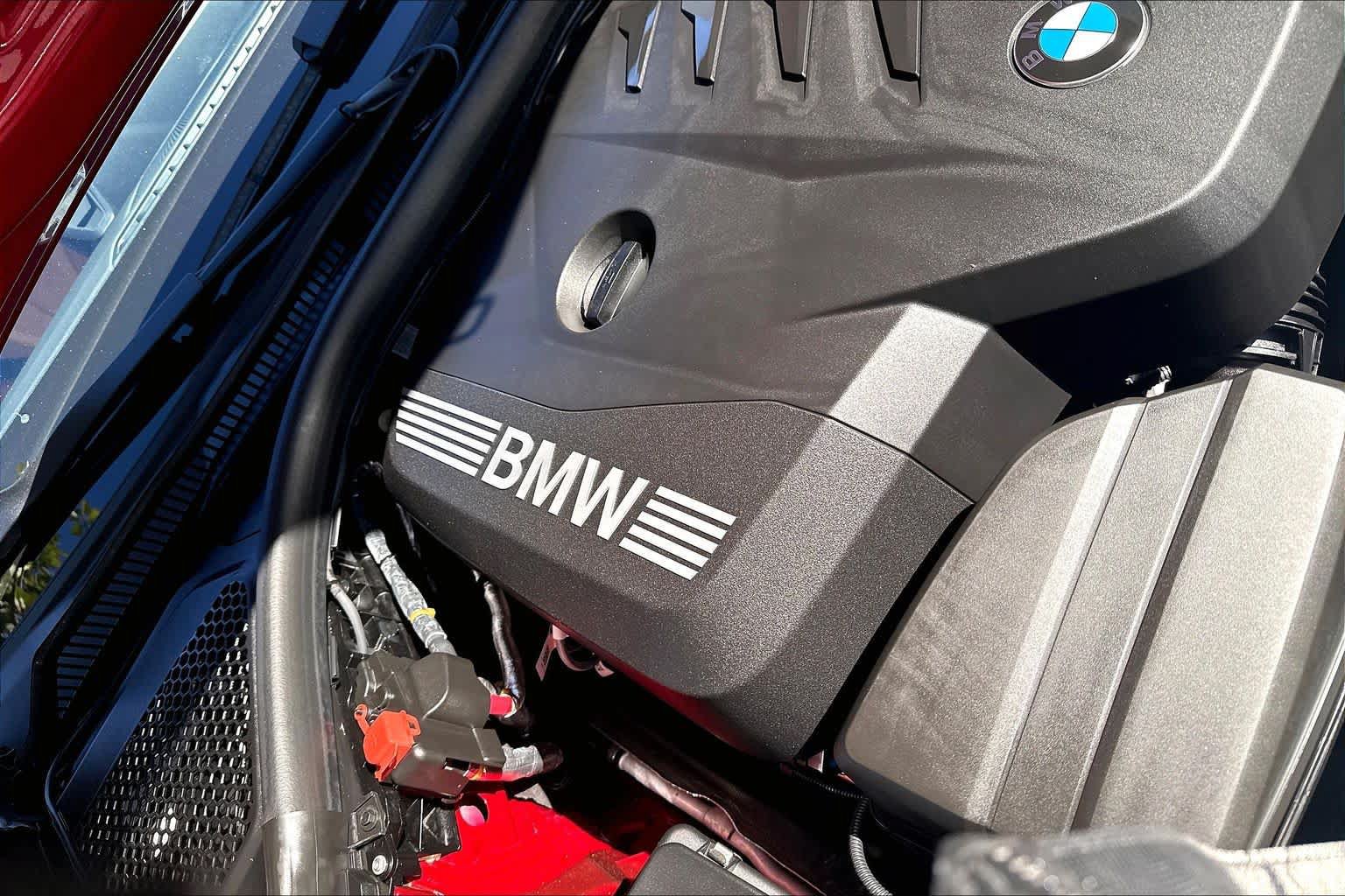 Used 2025 BMW 430i xDrive Coupe w/ M Sport Package AWD/4WD image 32