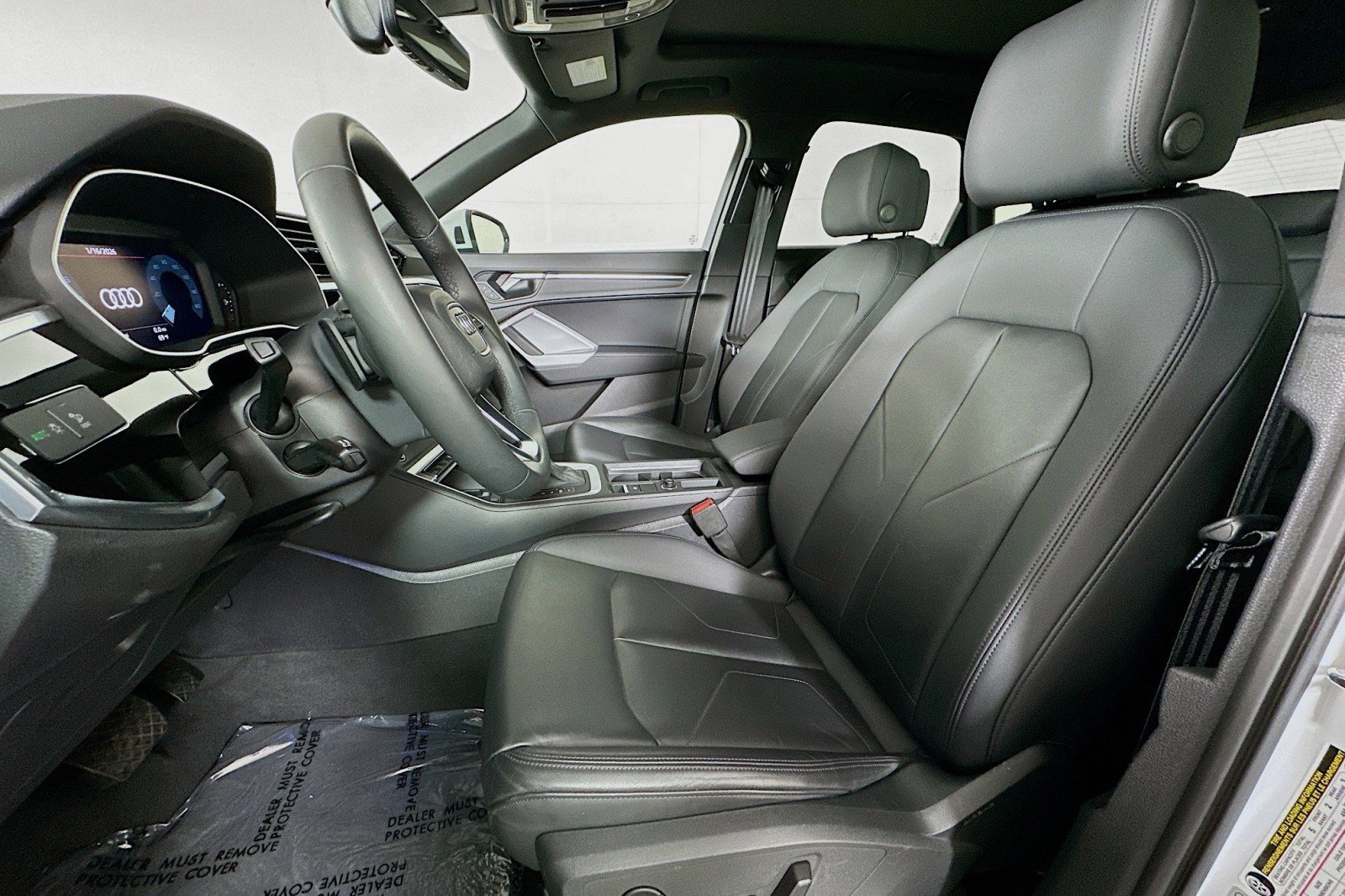 Used 2025 Audi Q3 2.0T Premium Plus w/ Premium Plus Package image 18