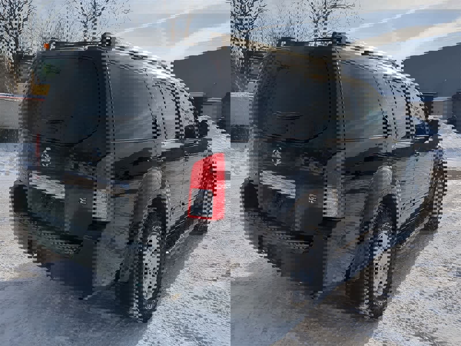 Used 2007 Nissan Pathfinder SE w/ SE Premium Pkg image 14