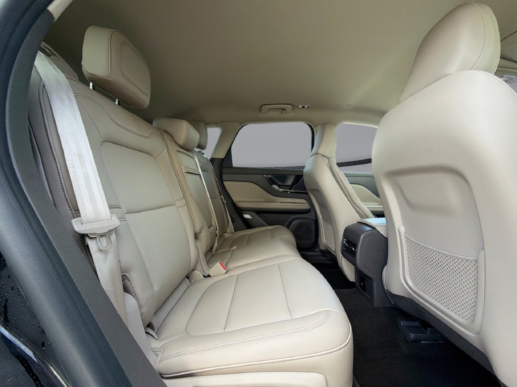 Used 2022 Lincoln Corsair FWD image 16